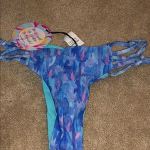 Moana bikini bottoms! Size small tags still on